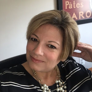 Meet your Posher, Laura